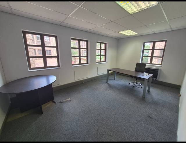 314M² OFFICE TO LET IN RIVONIA